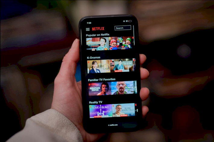 Netflix’s Advertising Challenge: It Isn’t Big Enough